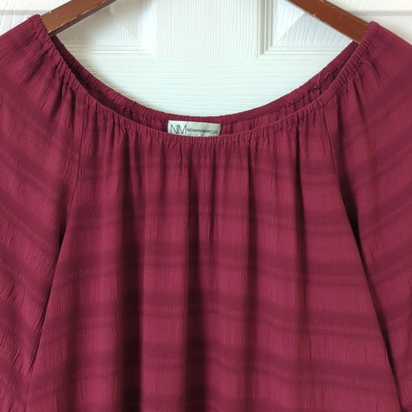 Neiman Marcus Jacquard Striped Off Shoulder Quarter Bell Sleeve Blouse Berry S - Picture 2 of 10